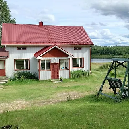 Lappish Summerhouse By The River Loma-asunnot