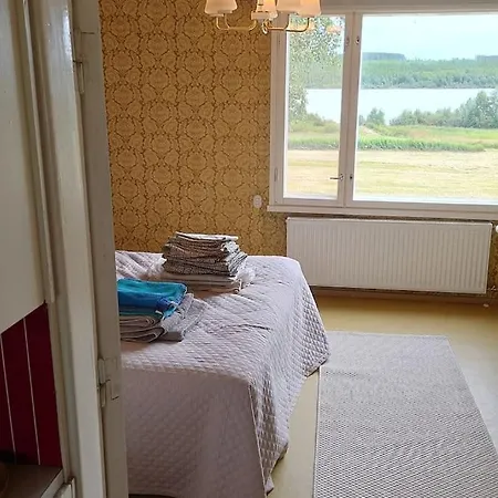Lappish Summerhouse By The River * Kiemunkivaara