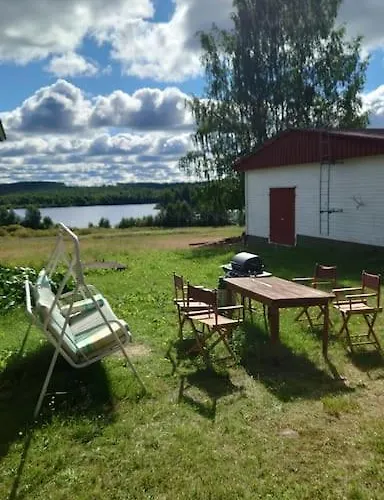 Lappish Summerhouse By The River Loma-asunnot *