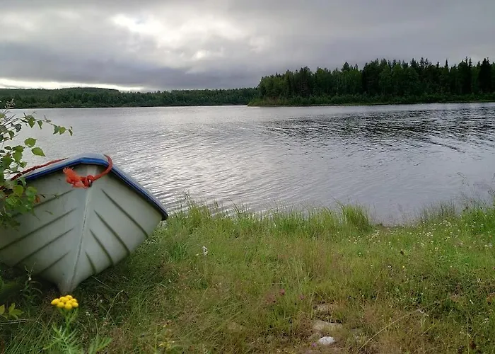 Lappish Summerhouse By The River Loma-asunnot